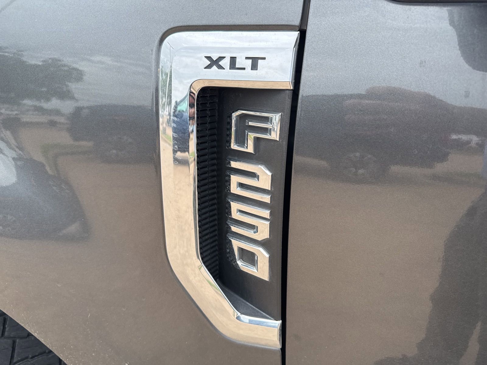 Used 2019 Ford F250 XLT w/ XLT Premium Package image 13