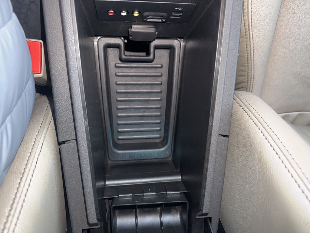 Used 2013 Ford Edge Limited image 22