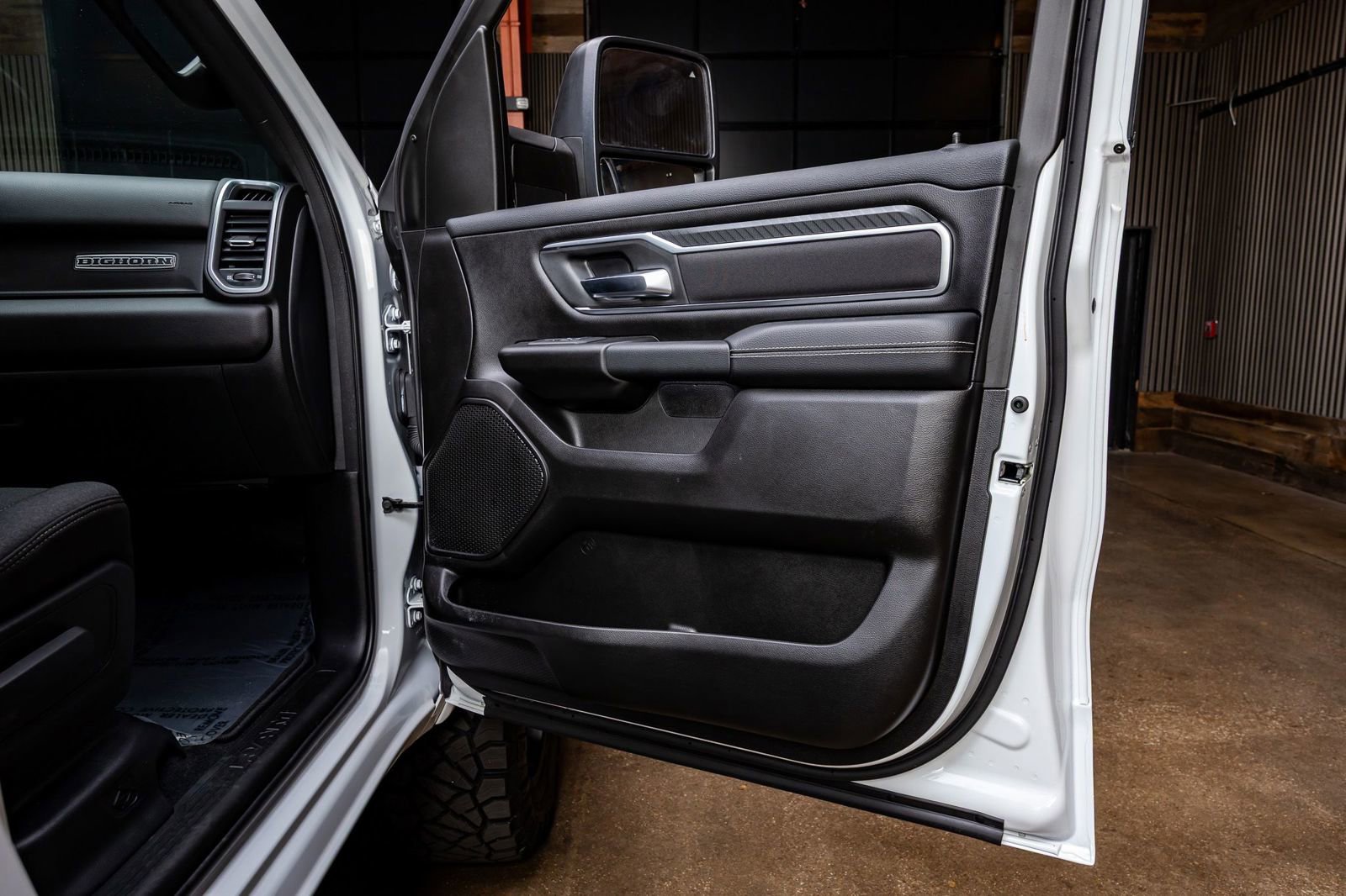 Used 2025 RAM 1500 Big Horn image 35