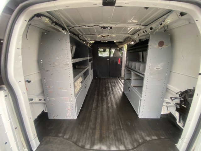 Used 2020 Chevrolet Express 3500 w/ Driver Convenience Package RWD image 9