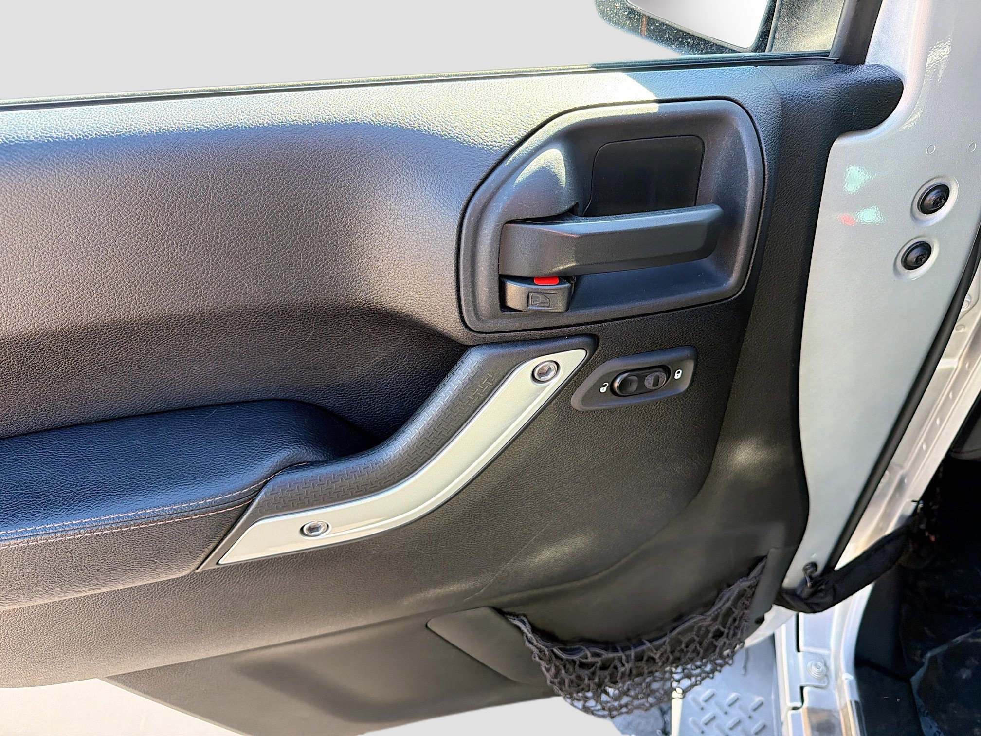 Used 2011 Jeep Wrangler 70th Anniversary w/ Connectivity Group image 8