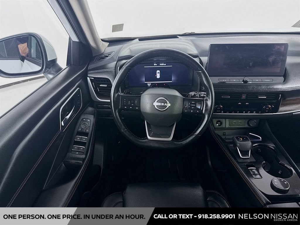 Certified 2026 Nissan Rogue Platinum w/ Tech Package AWD/4WD image 24