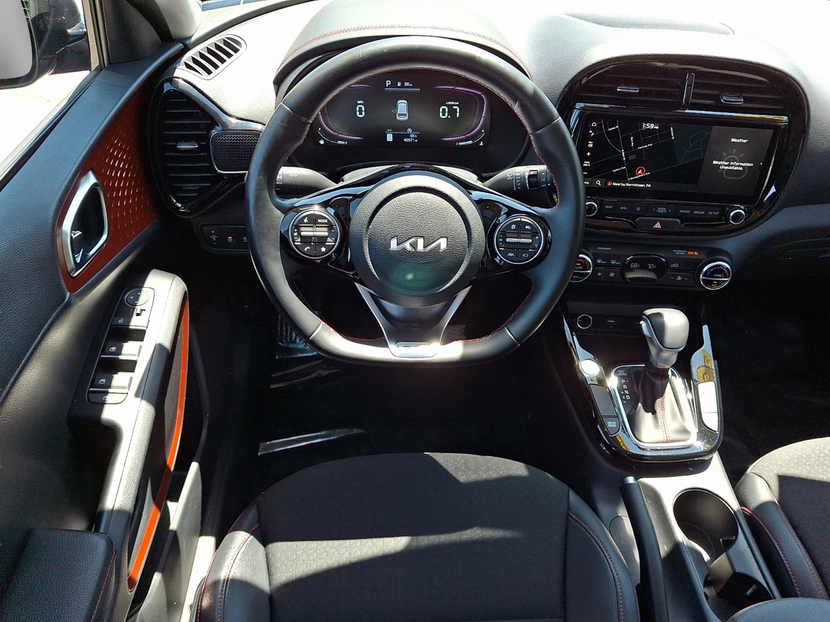 Used 2023 Kia Soul GT-Line FWD image 10