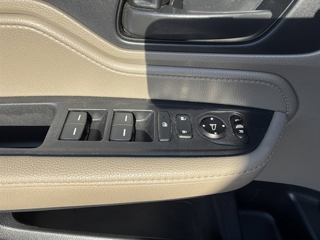 Used 2019 Honda Odyssey EX image 18