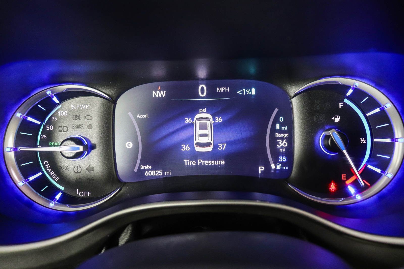 Used 2024 Chrysler Pacifica Select image 24