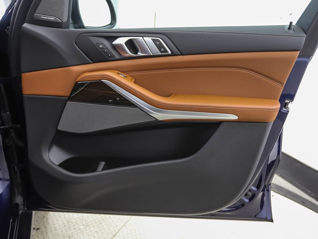 Certified 2024 BMW X7 xDrive40i image 37