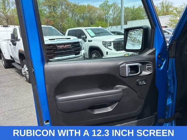 Used 2024 Jeep Gladiator Rubicon w/ Convenience Group AWD/4WD image 40