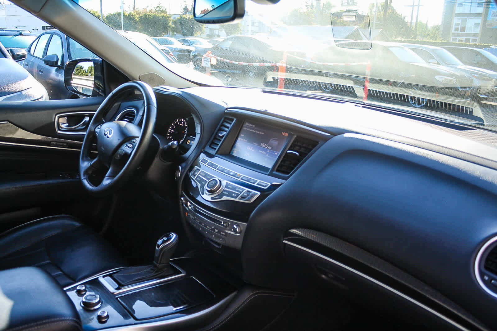 Used 2016 INFINITI QX60 FWD w/ Premium Plus Package image 16