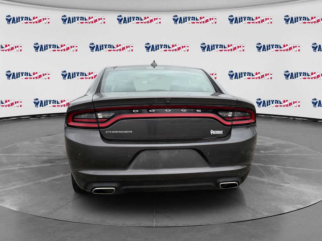 Used 2023 Dodge Charger SXT image 4