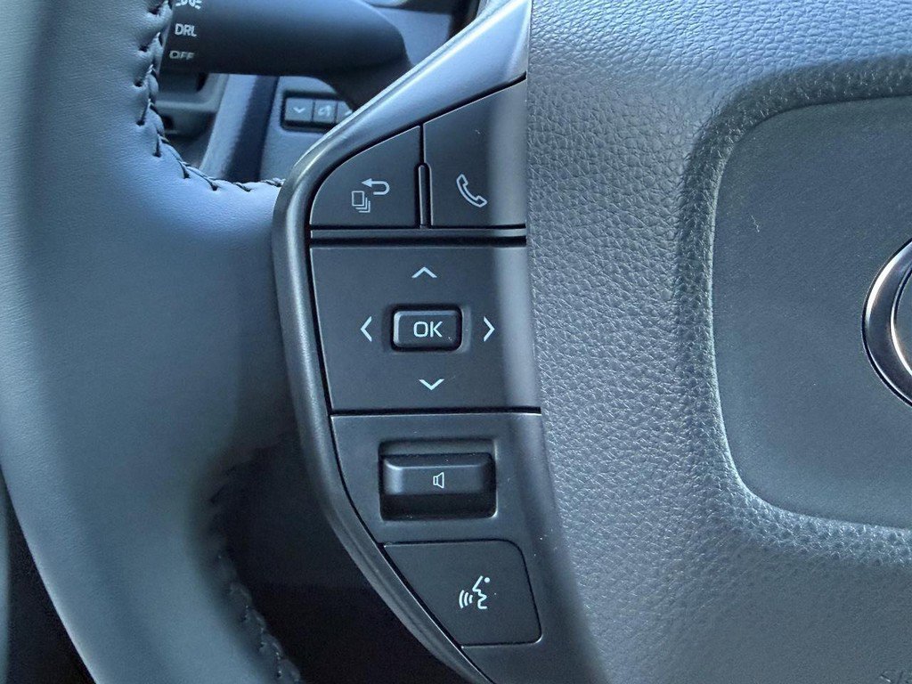 New 2026 Toyota Prius LE image 11