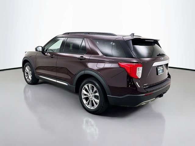Used 2023 Ford Explorer XLT w/ Equipment Group 202A image 5