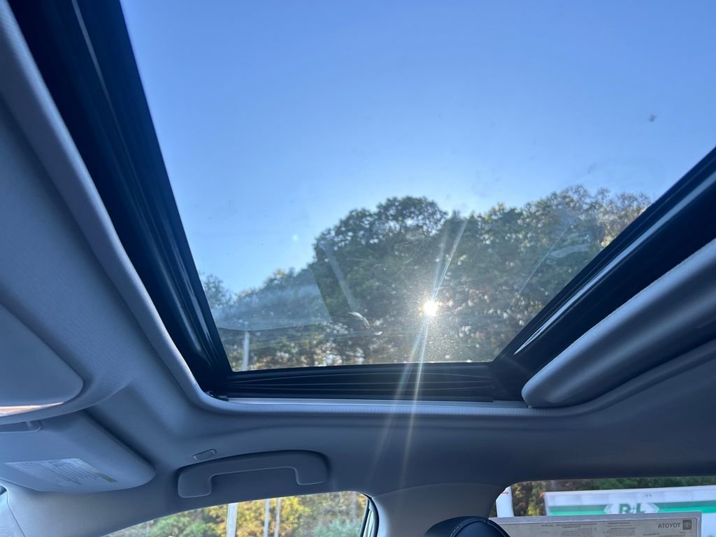 New 2025 Toyota RAV4 XLE Premium image 15