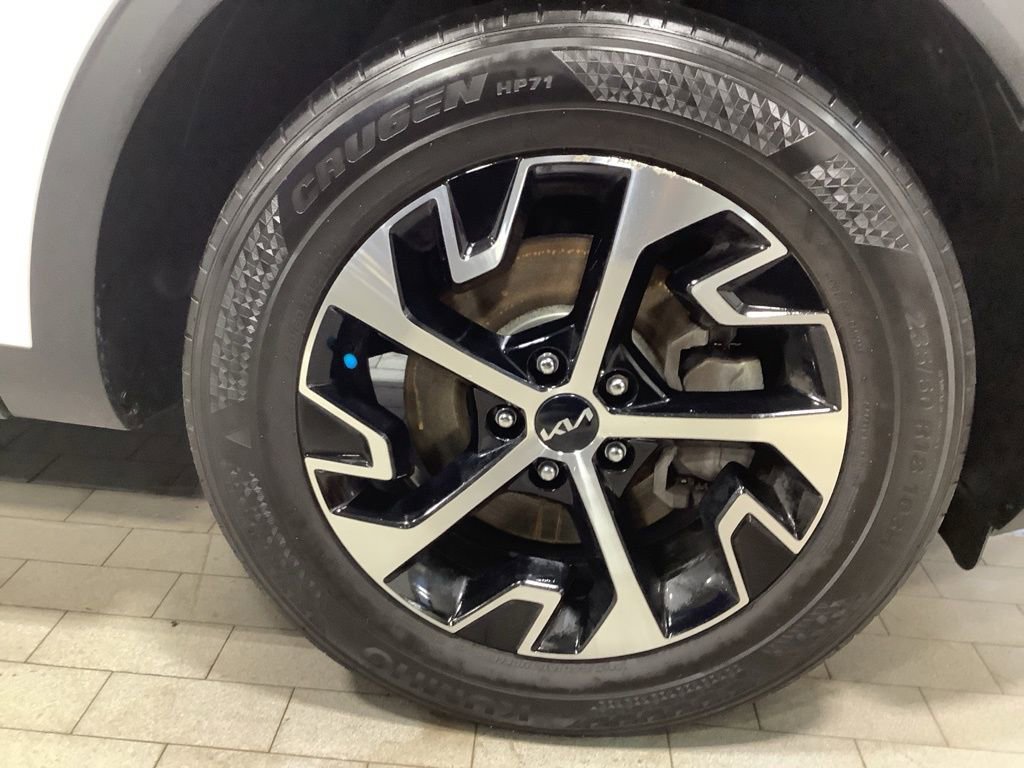 Certified 2023 Kia Sportage EX image 27