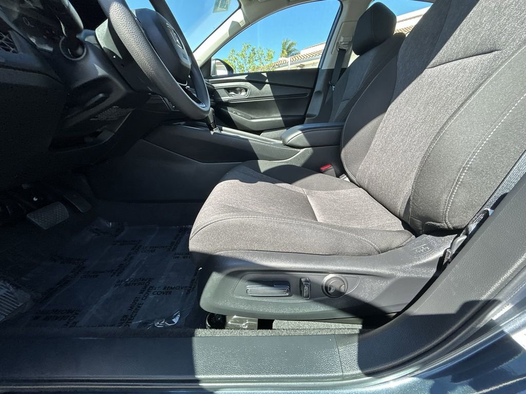 Used 2024 Honda Accord EX image 12