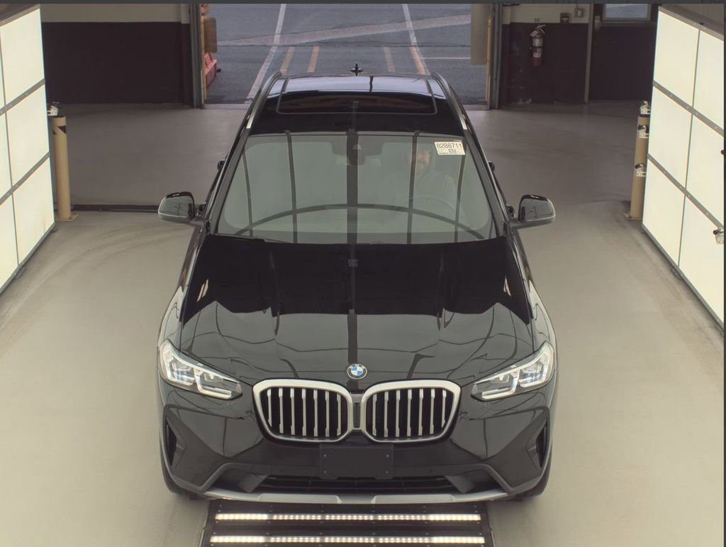 Used 2023 BMW X3 xDrive30i w/ Premium Package image 6