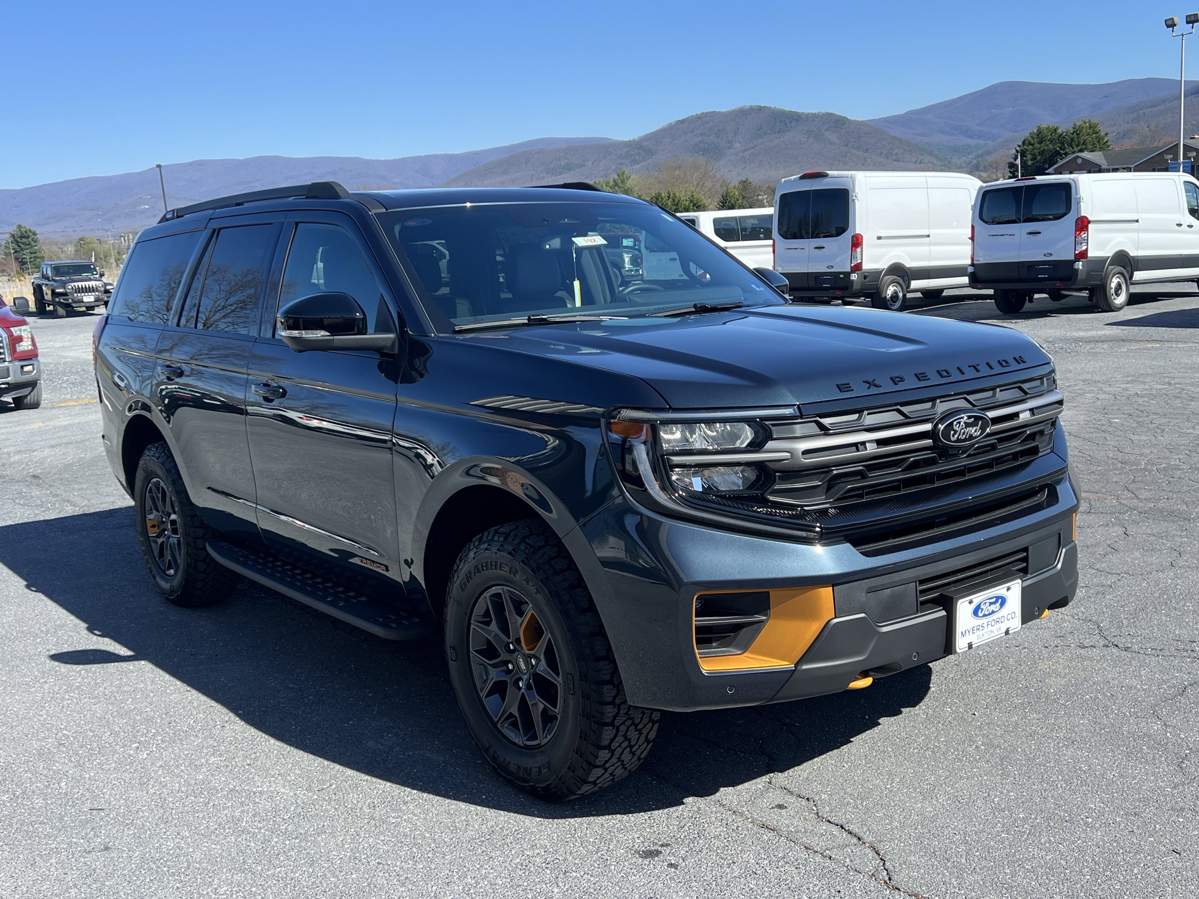 New 2026 Ford Expedition Tremor image 4