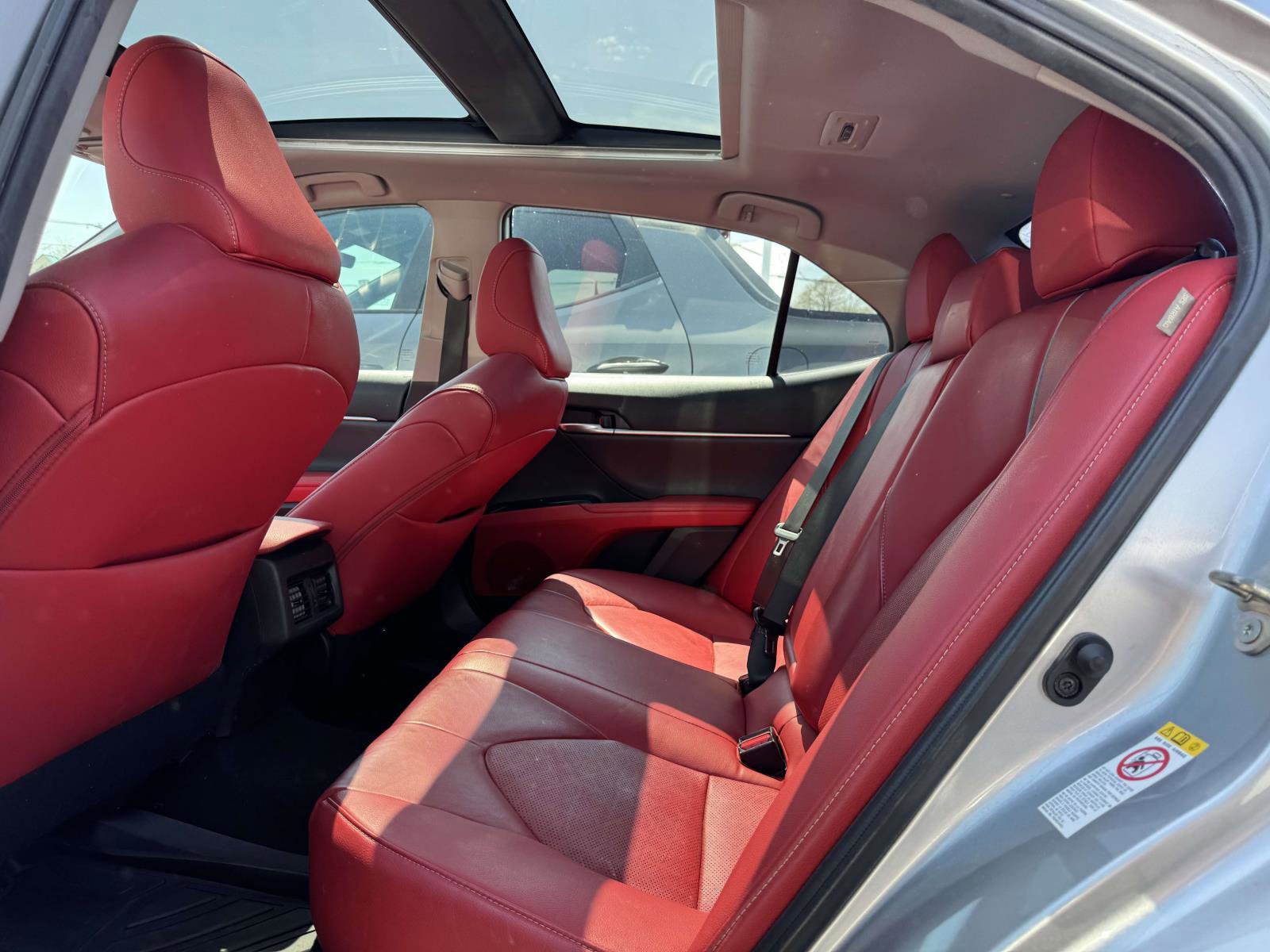 Used 2019 Toyota Camry XSE w/ Navigation Package FWD image 8