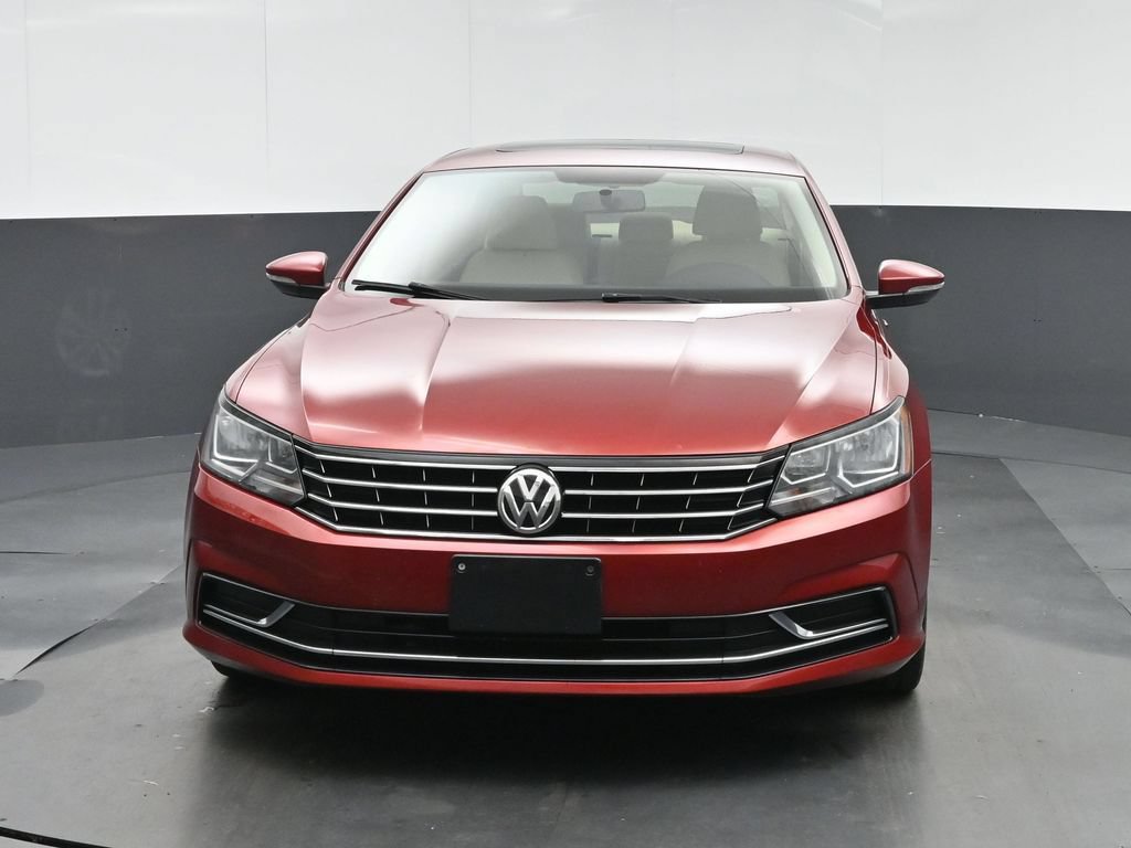Used 2019 Volkswagen Passat 2.0T Wolfsburg w/ Wheels & Sunroof Package FWD image 2