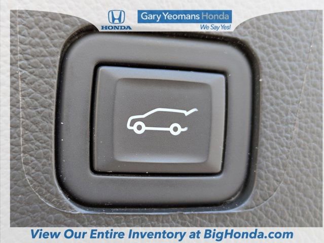 Used 2023 Chevrolet Traverse Premier w/ Redline Edition image 20