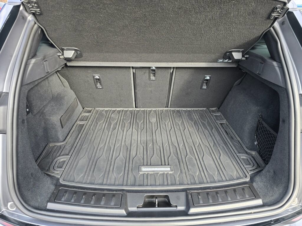 Used 2020 Land Rover Range Rover Evoque SE image 14