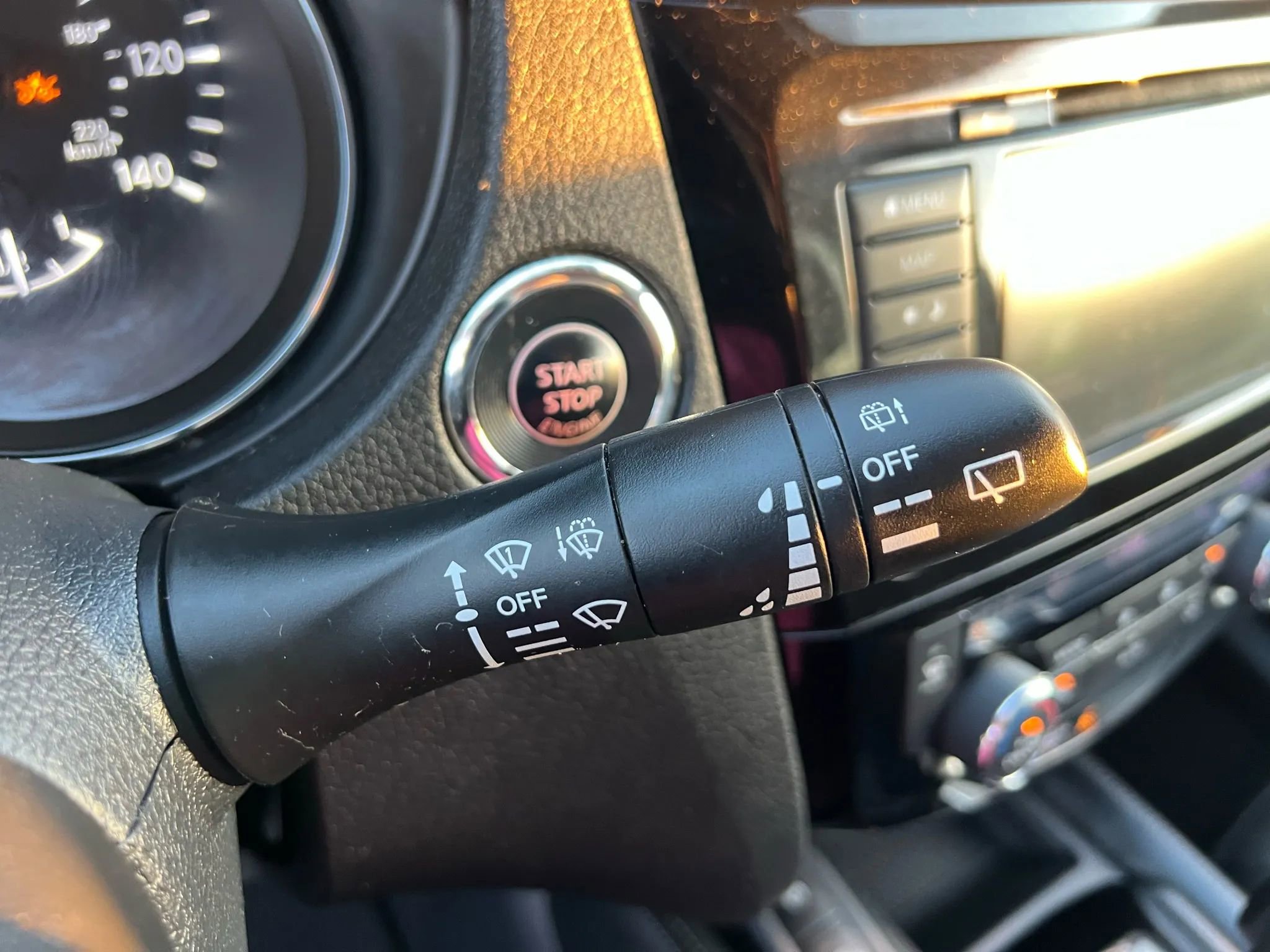 Used 2020 Nissan Rogue SL image 47