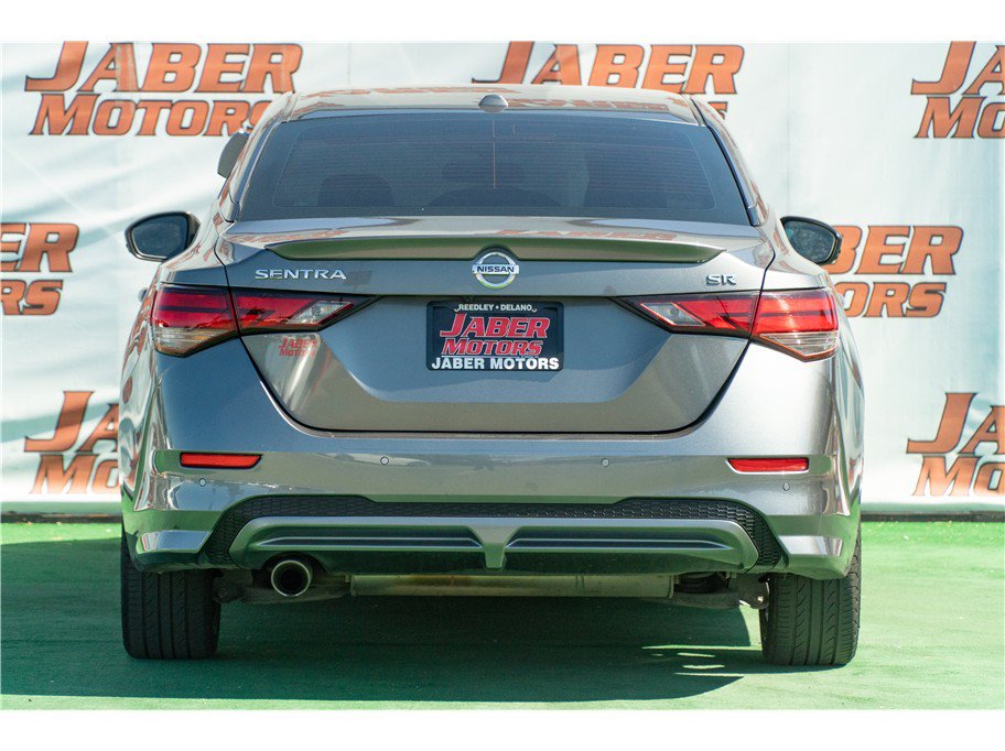 Used 2021 Nissan Sentra SR FWD image 2