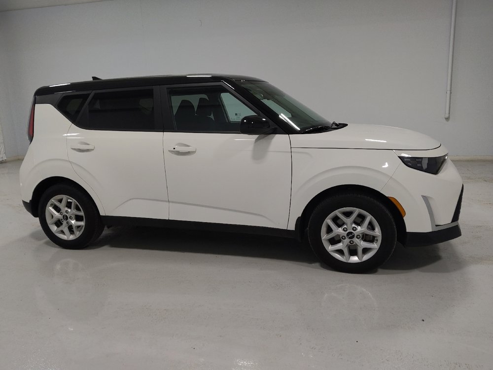 Used 2025 Kia Soul S image 11