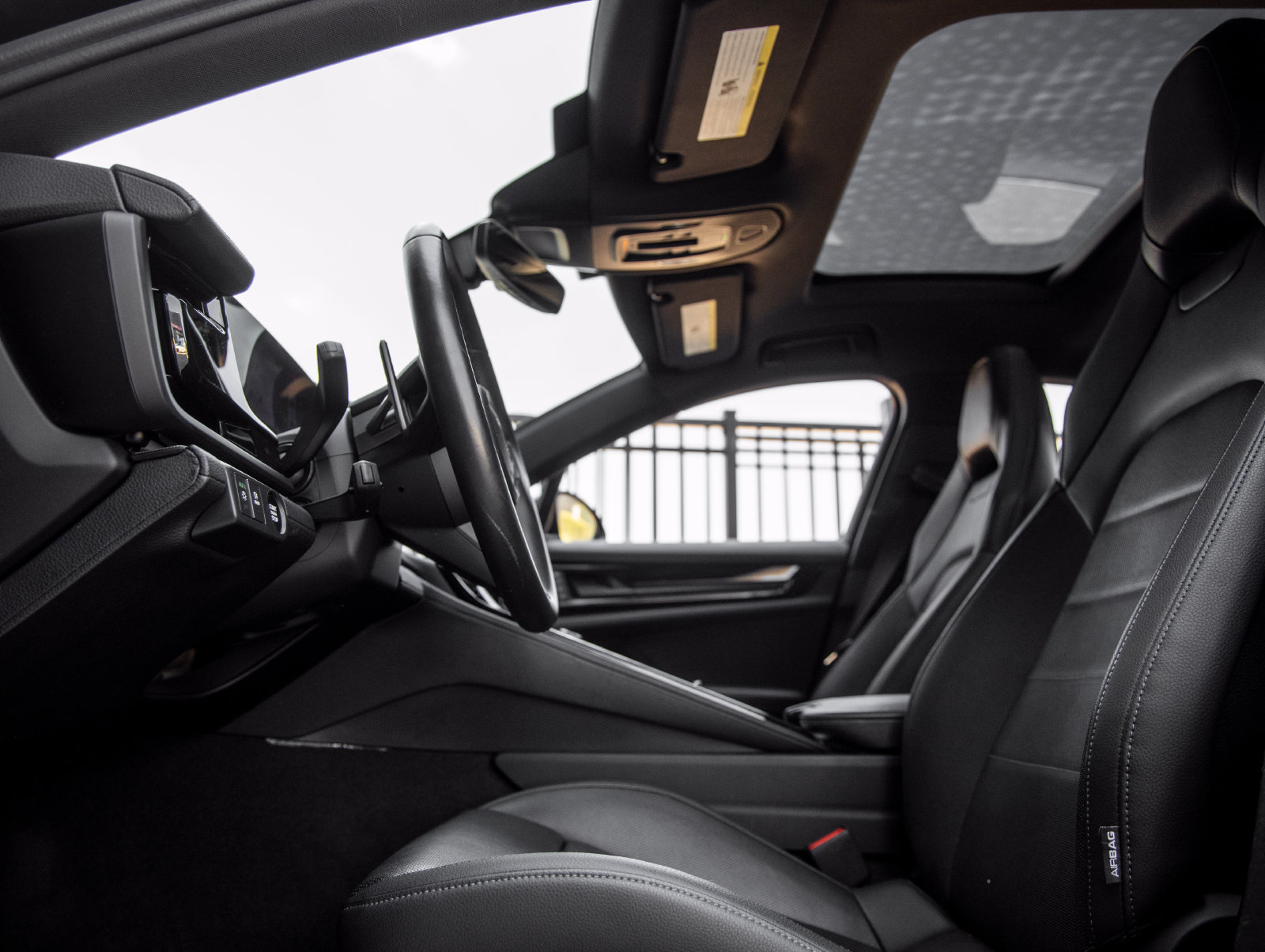 Certified 2025 Porsche Panamera image 22