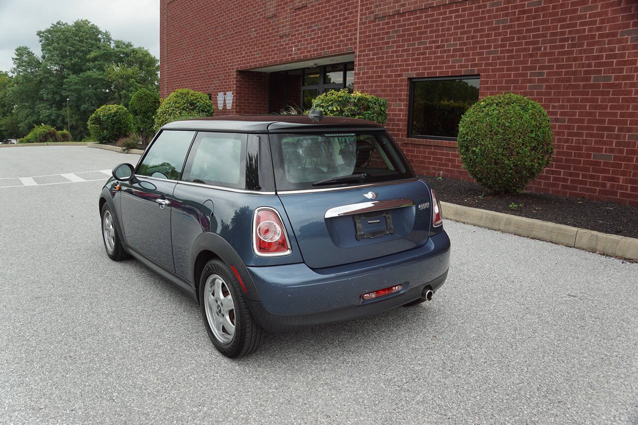 Used 2011 MINI Cooper Hardtop FWD image 6