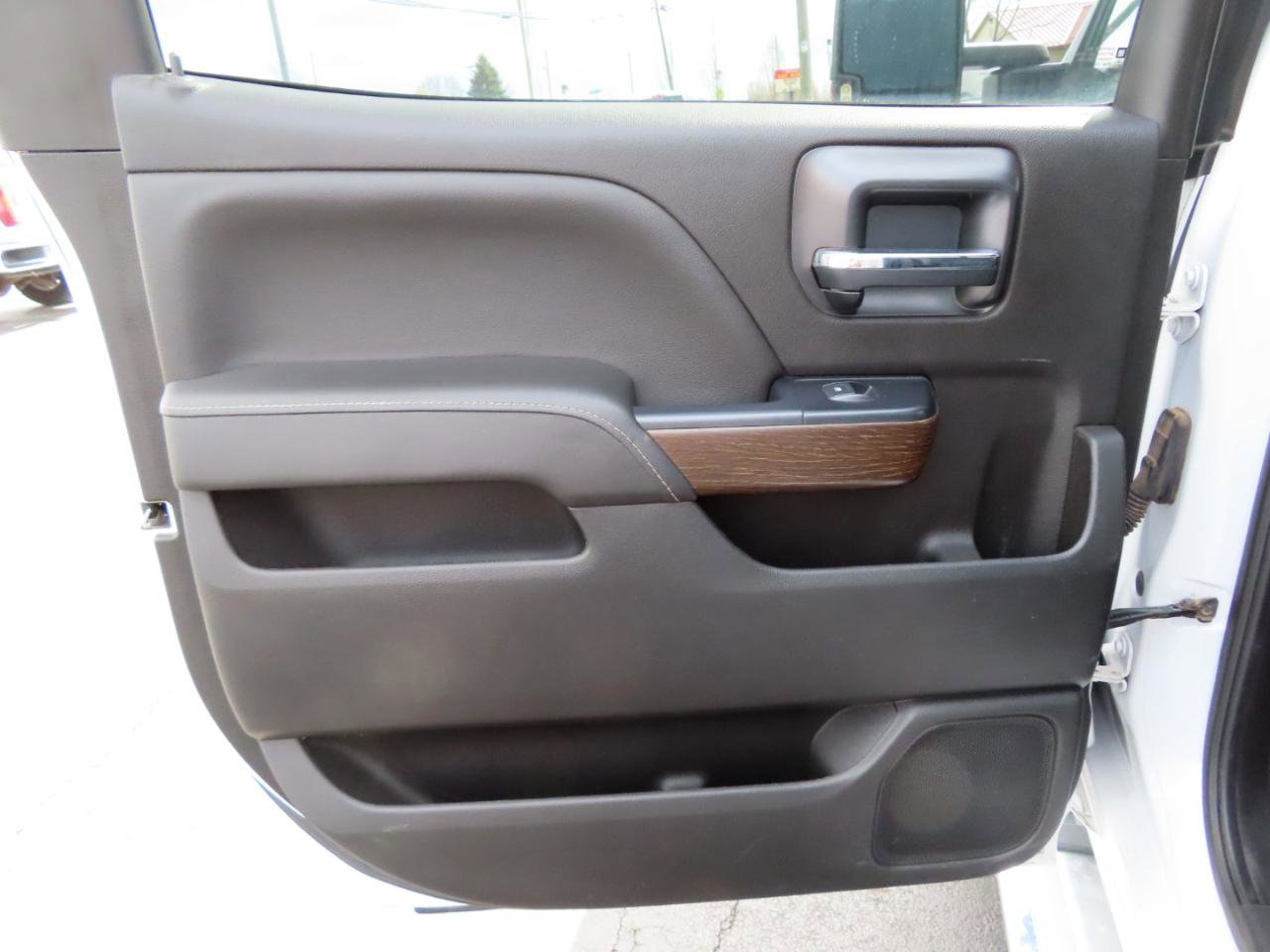 Used 2019 GMC Sierra 3500 Denali w/ Duramax Plus Package image 47