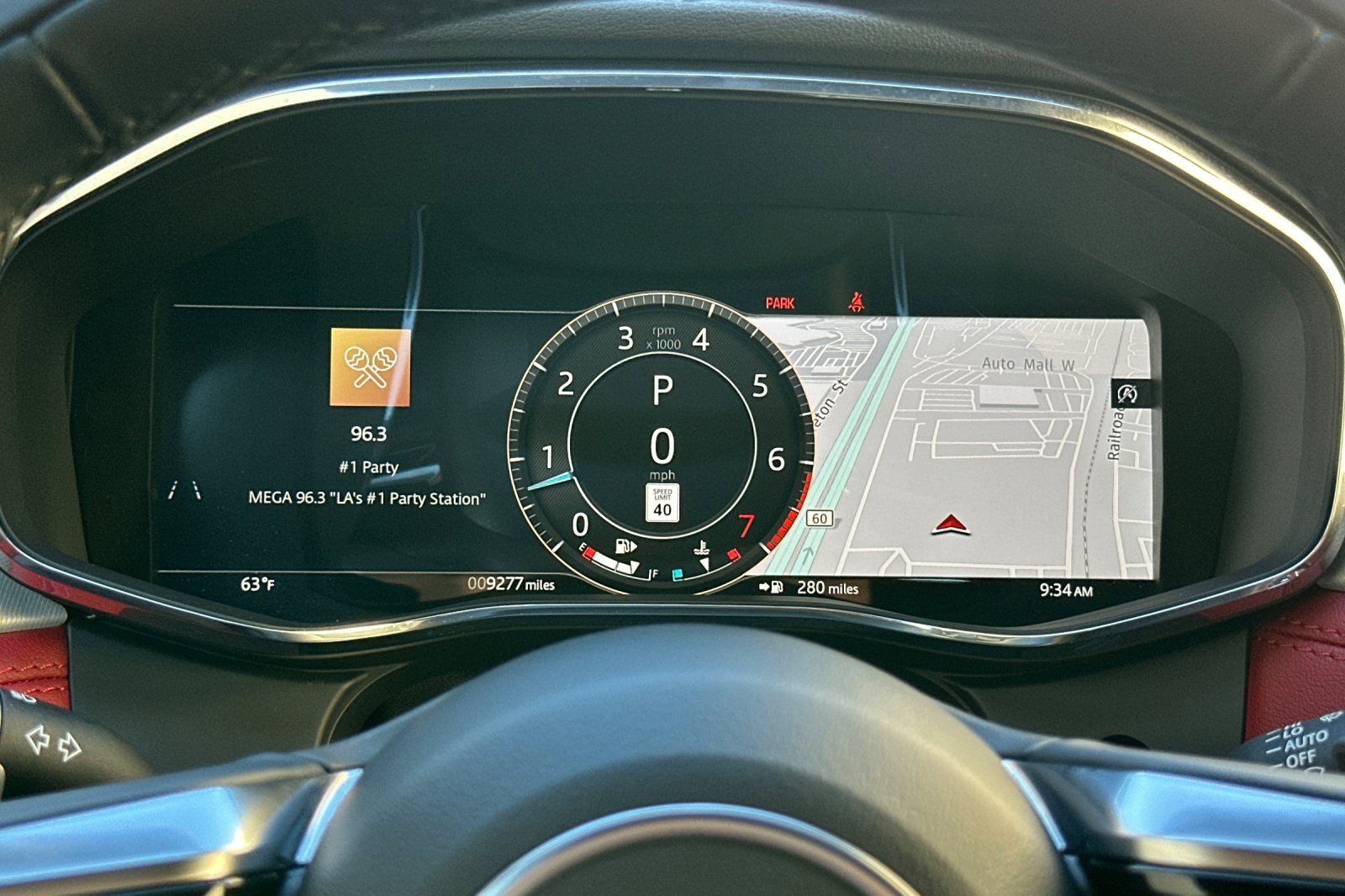 Used 2025 Jaguar F-PACE R-Dynamic S image 30