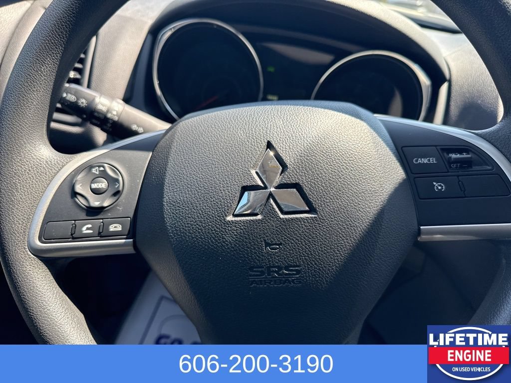 Used 2025 Mitsubishi Outlander Sport ES AWD/4WD image 17