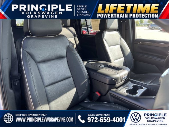 Used 2023 Chevrolet Suburban Premier AWD/4WD image 28
