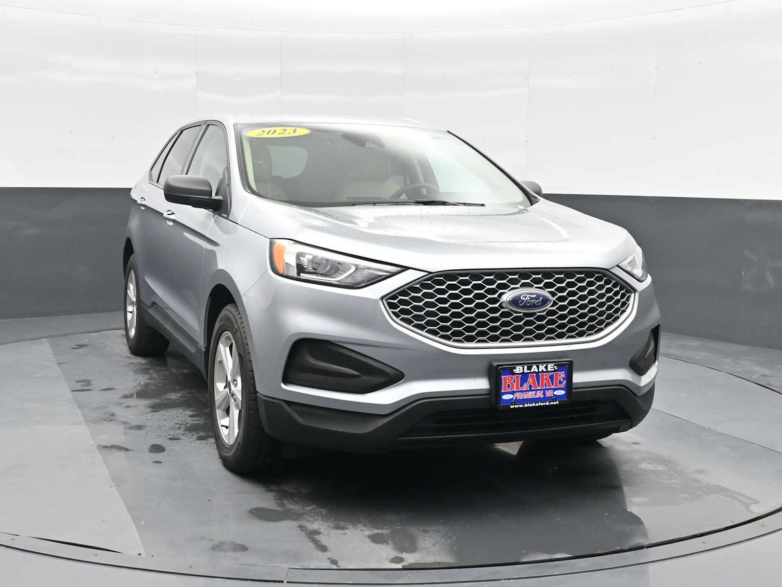 Used 2023 Ford Edge SE AWD/4WD image 2