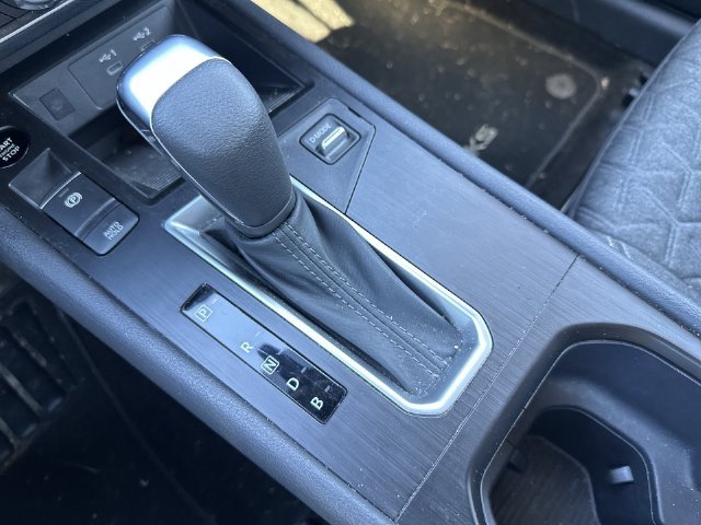 Used 2025 Nissan Kicks SV FWD image 22