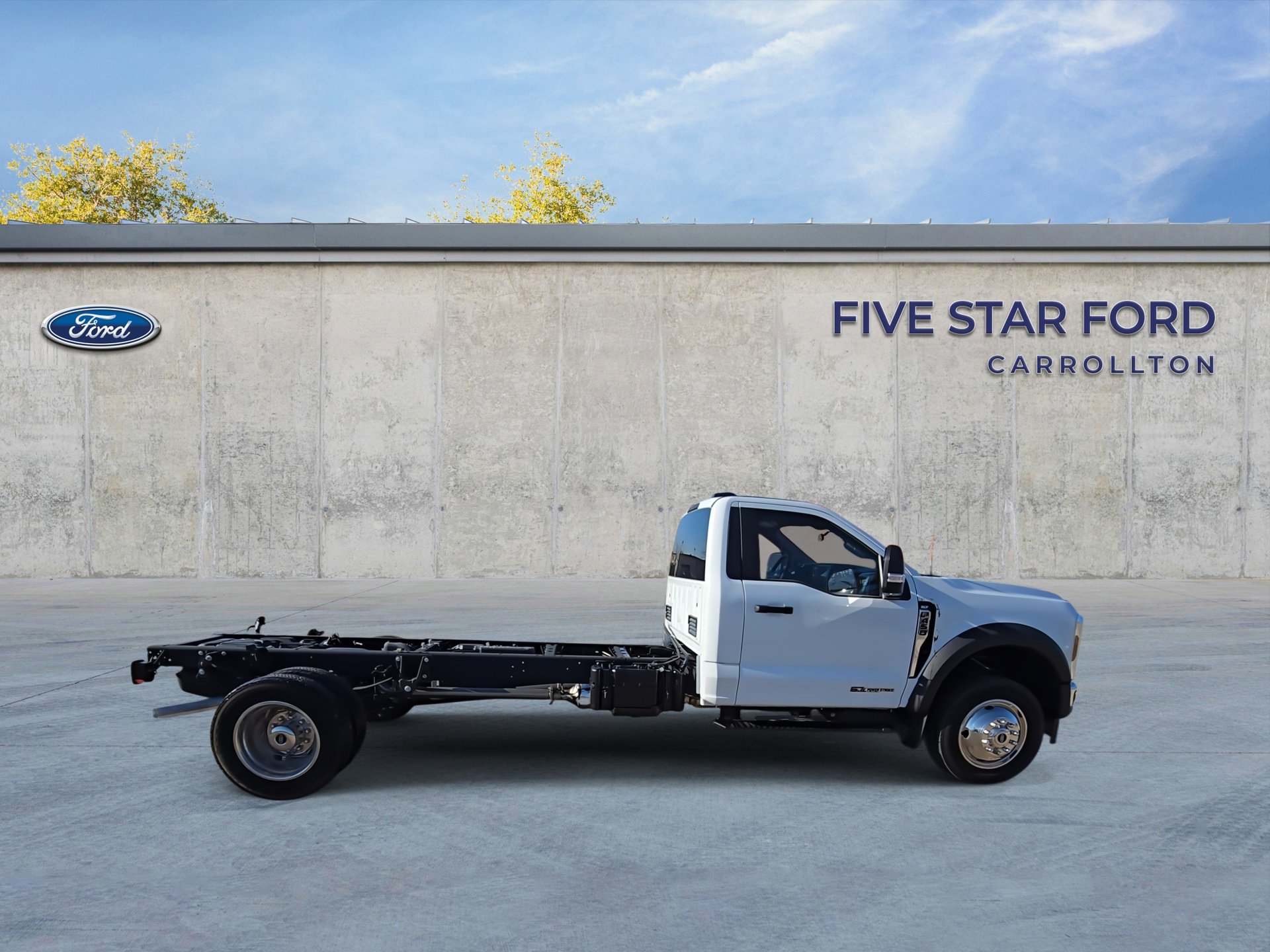 Used 2024 Ford F450 XLT w/ XLT Value Package image 9