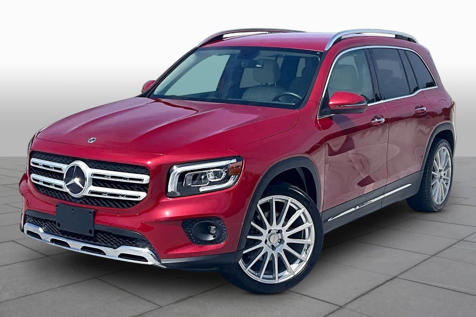 Used 2022 Mercedes-Benz GLB 250 4MATIC w/ Premium Package Lite image 1