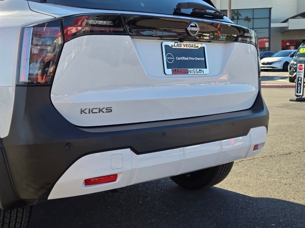 Certified 2025 Nissan Kicks SV FWD image 6