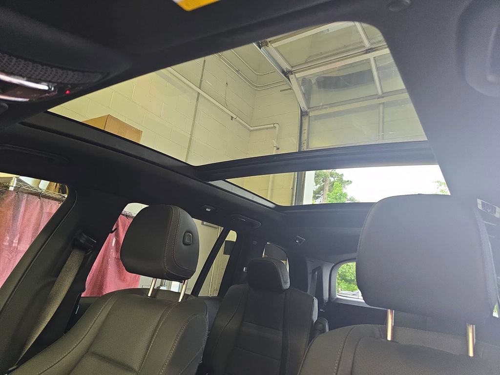 Certified 2025 Mercedes-Benz GLS 450 4MATIC image 35
