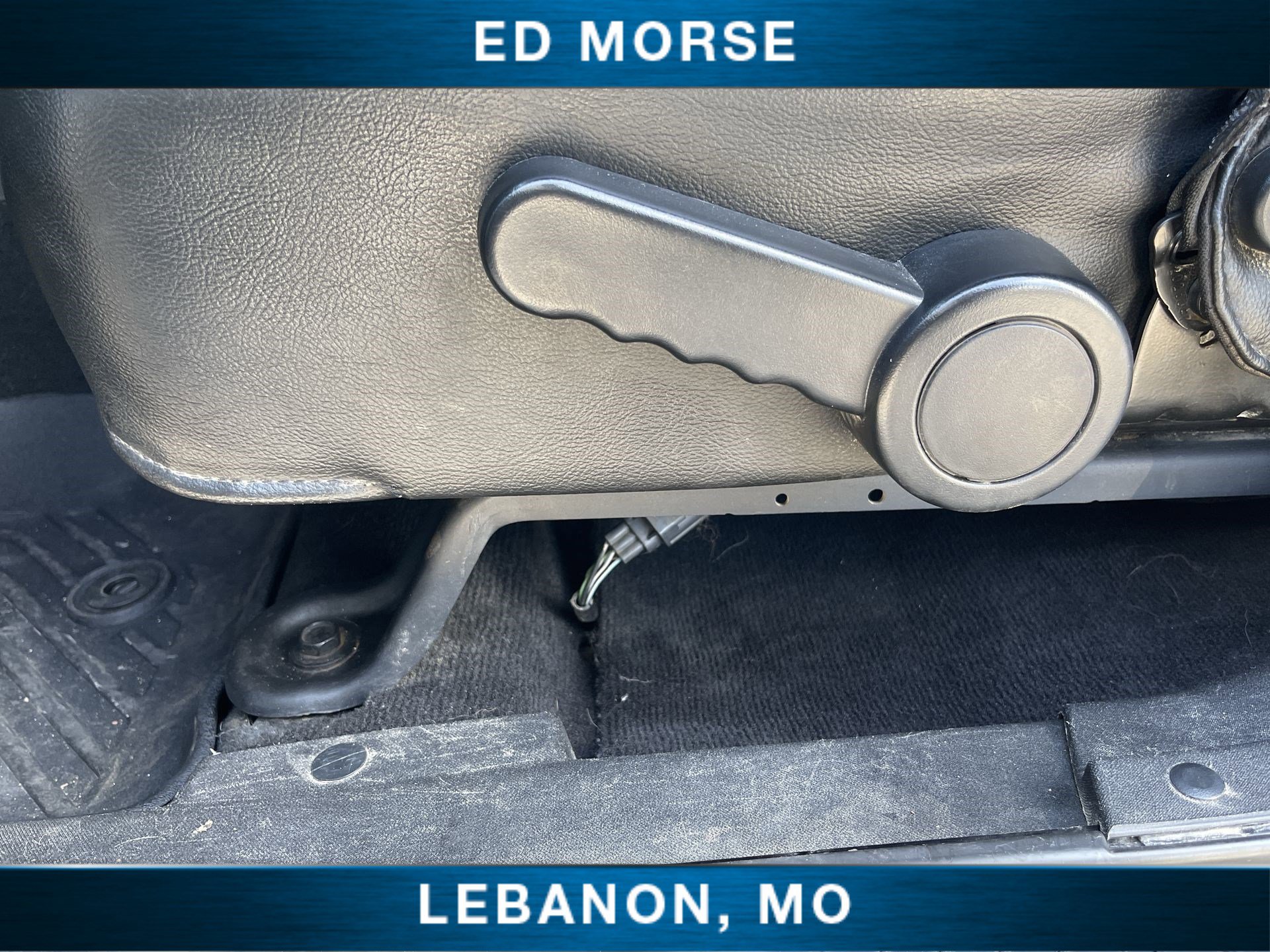 Used 2013 Jeep Wrangler Unlimited Rubicon w/ Connectivity Group image 32