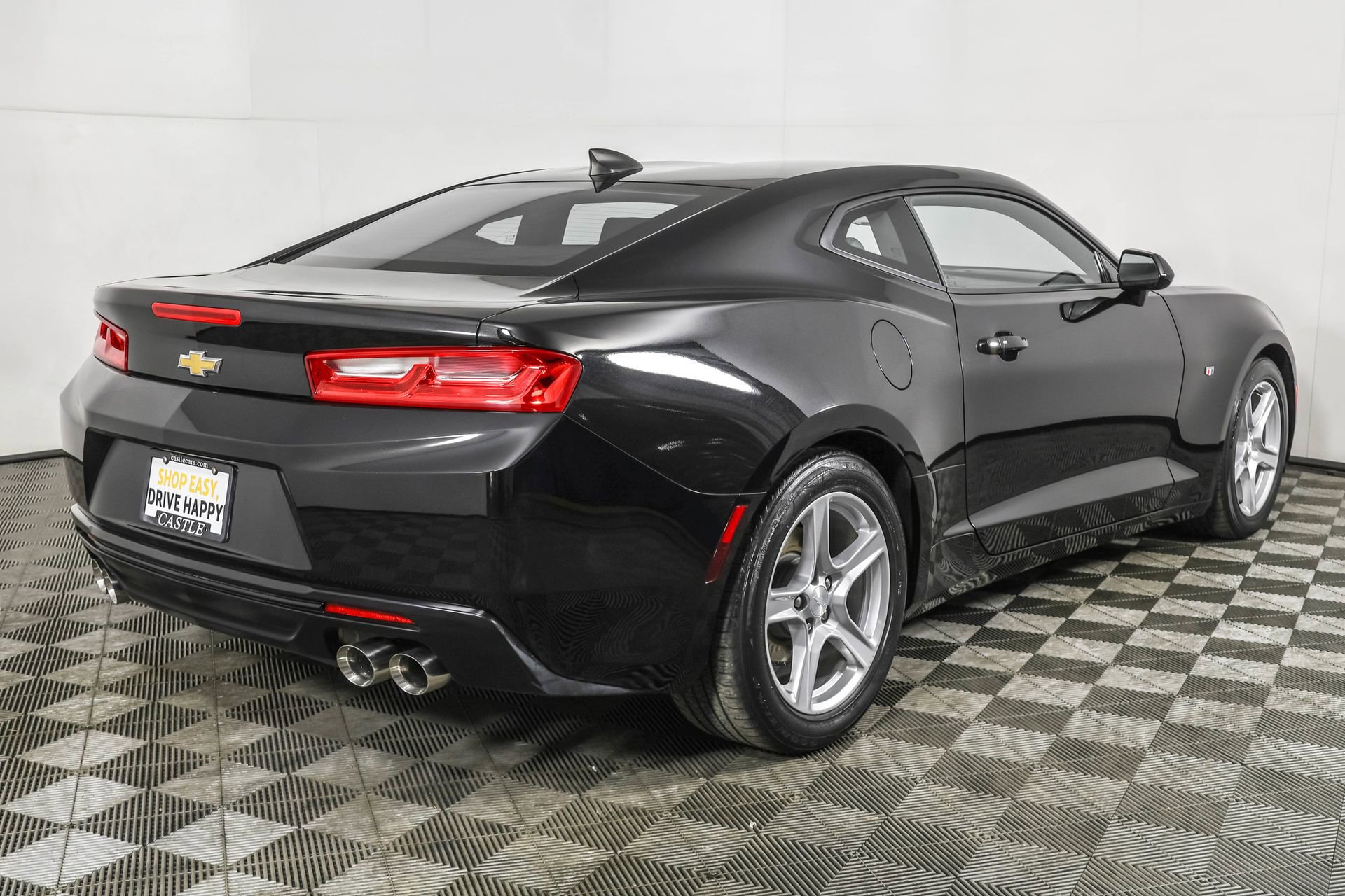 Used 2017 Chevrolet Camaro LT image 14