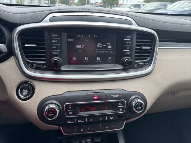 Used 2020 Kia Sorento S FWD image 31