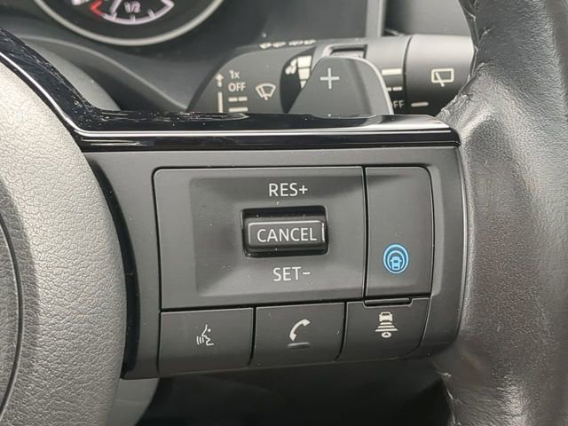 Used 2023 Nissan Rogue SL w/ SL Premium Package image 32