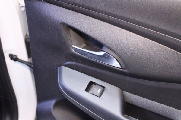 Used 2025 Buick Envista Sport Touring image 13