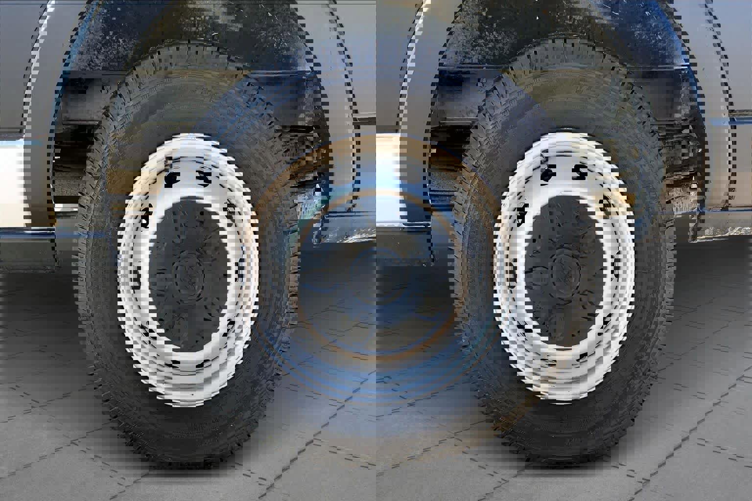 Used 2019 Ford Transit 350 XL image 11