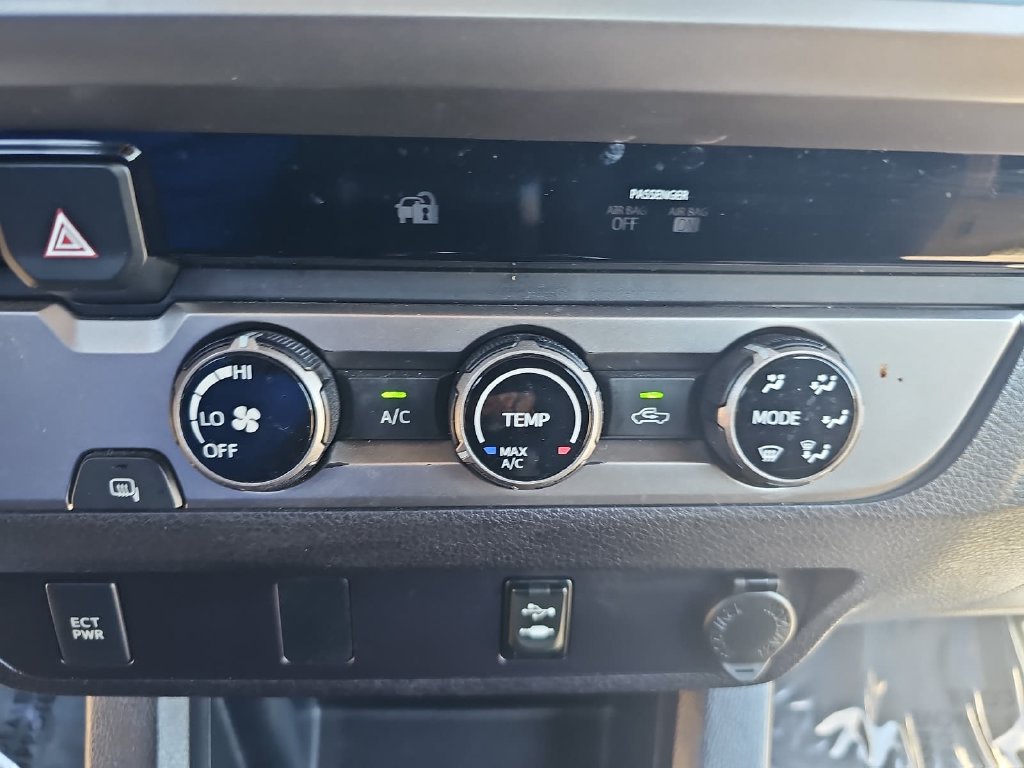 Used 2017 Toyota Tacoma SR5 w/ Tow Package RWD image 20