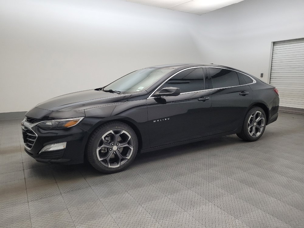Used 2021 Chevrolet Malibu LT FWD image 2