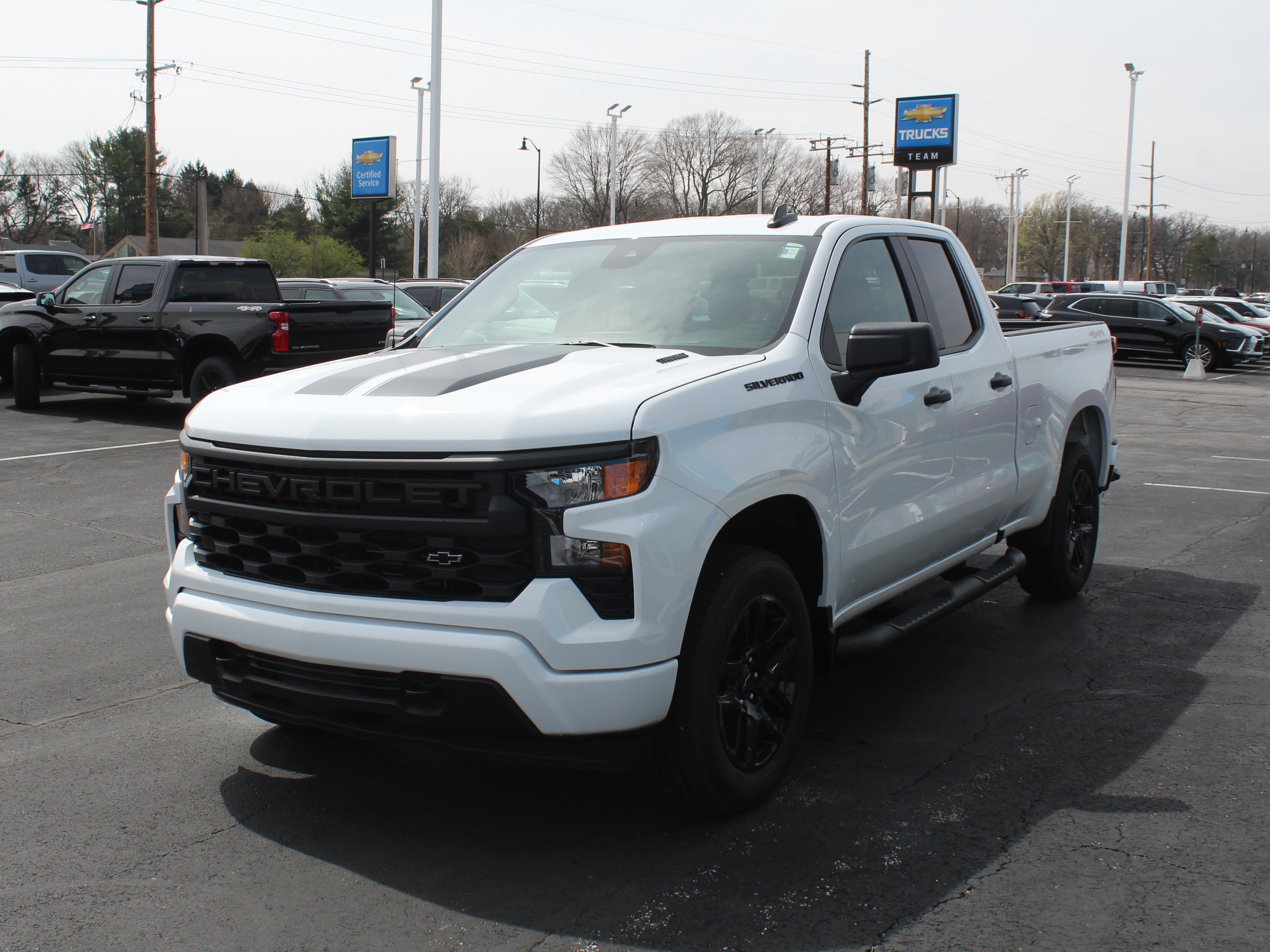 New 2026 Chevrolet Silverado 1500 Custom w/ Rally Edition AWD/4WD image 7