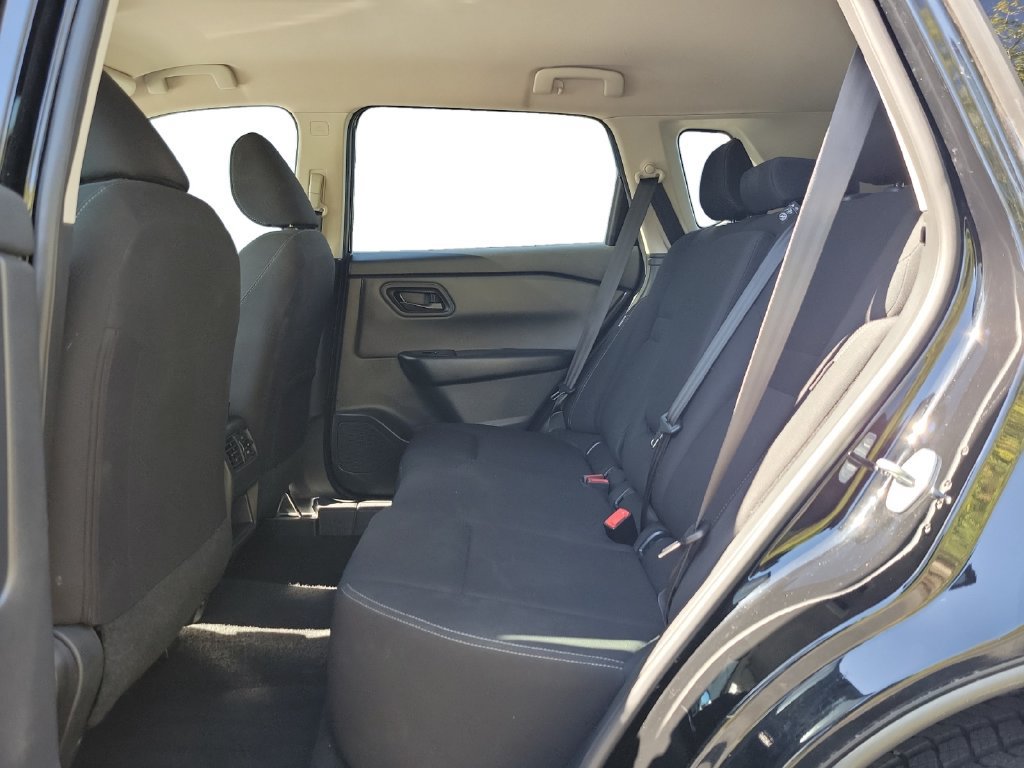 Used 2024 Nissan Rogue S AWD/4WD image 24