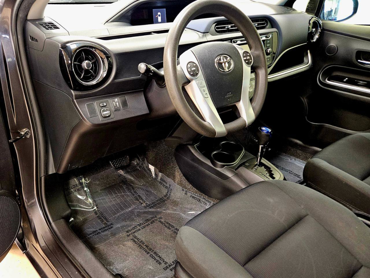 Used 2015 Toyota Prius C Two image 11